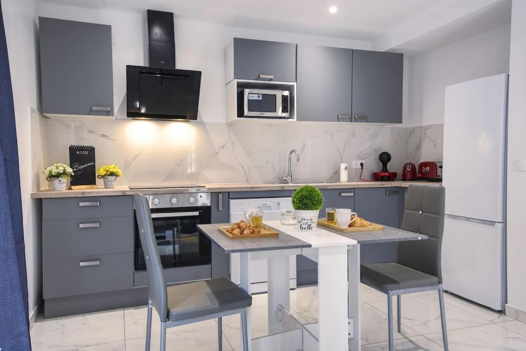 Appt P2 De 1 A 6 Pers A Rognac Apartment ภายนอก รูปภาพ