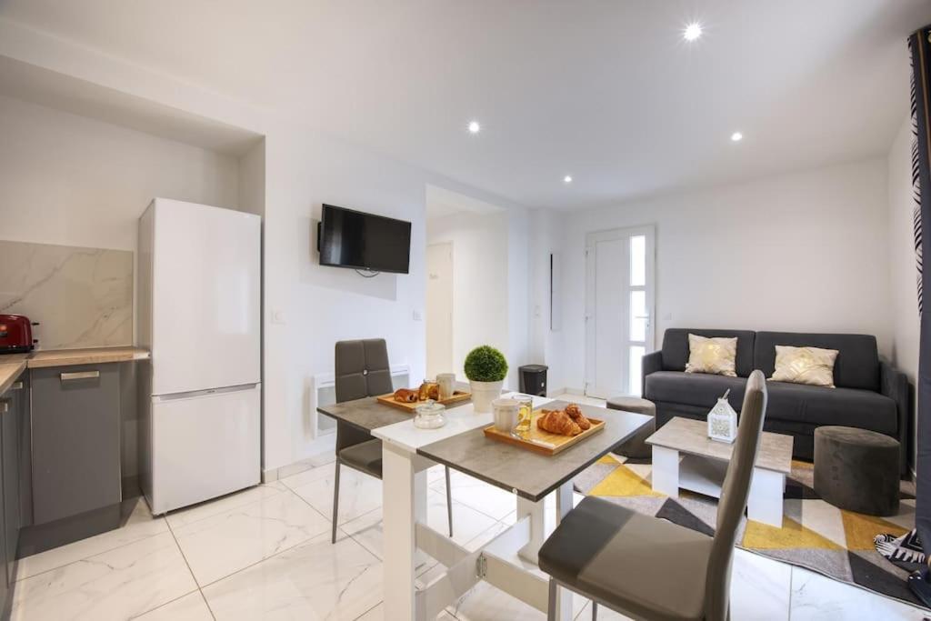 Appt P2 De 1 A 6 Pers A Rognac Apartment ภายนอก รูปภาพ
