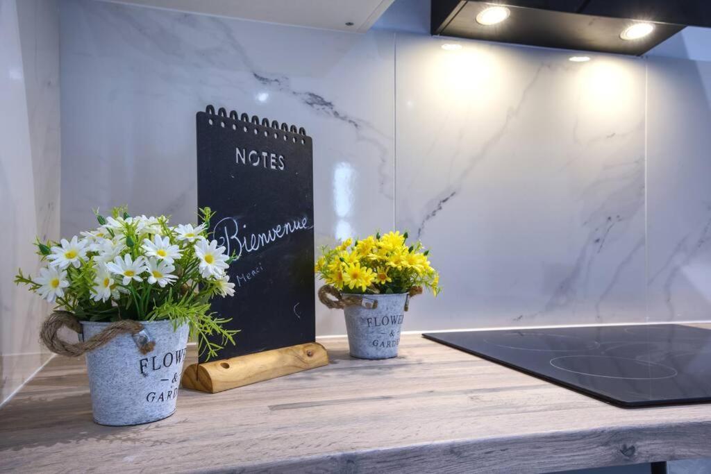 Appt P2 De 1 A 6 Pers A Rognac Apartment ภายนอก รูปภาพ